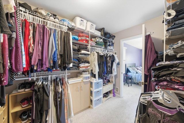 15429 W Mayflower COURT, New Berlin, WI 53151