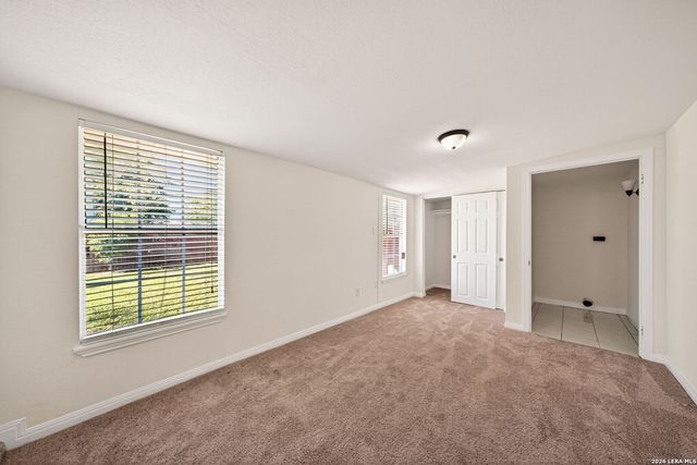 486 Hialeah, San Antonio, TX 78218