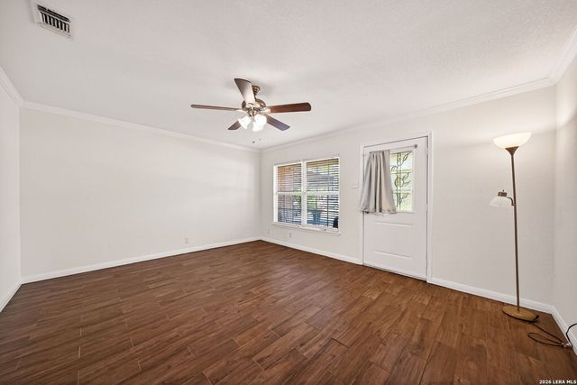 486 Hialeah, San Antonio, TX 78218