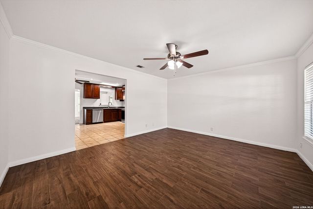 486 Hialeah, San Antonio, TX 78218