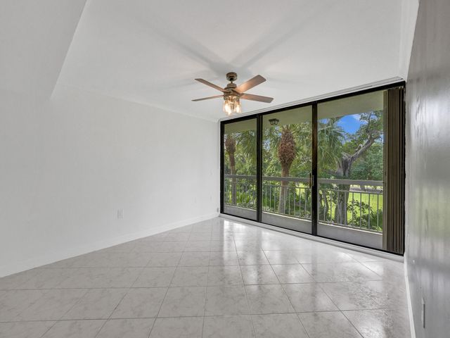 6169 BALBOA Circle 306, Boca Raton, FL 33433