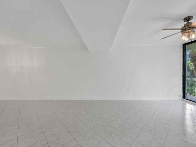 6169 BALBOA Circle 306, Boca Raton, FL 33433