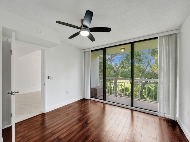 6169 BALBOA Circle 306, Boca Raton, FL 33433