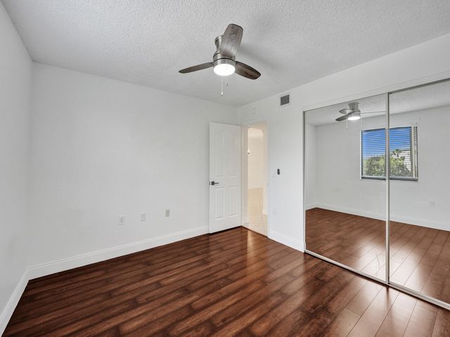 6169 BALBOA Circle 306, Boca Raton, FL 33433