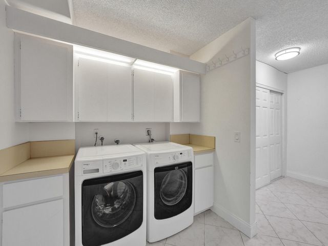 6169 BALBOA Circle 306, Boca Raton, FL 33433