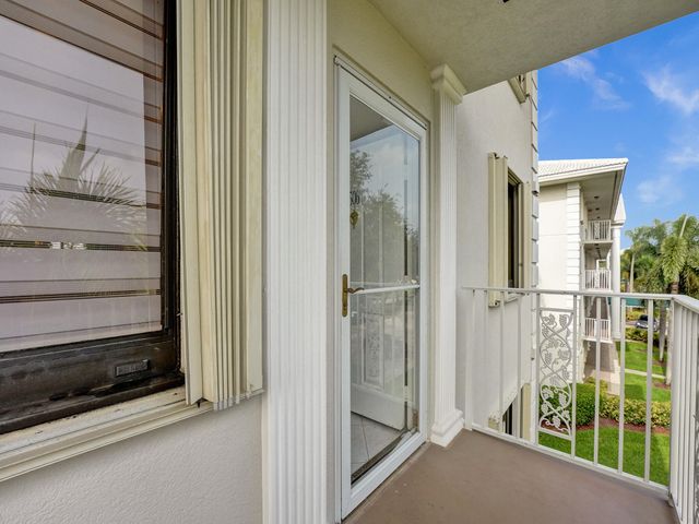 6169 BALBOA Circle 306, Boca Raton, FL 33433