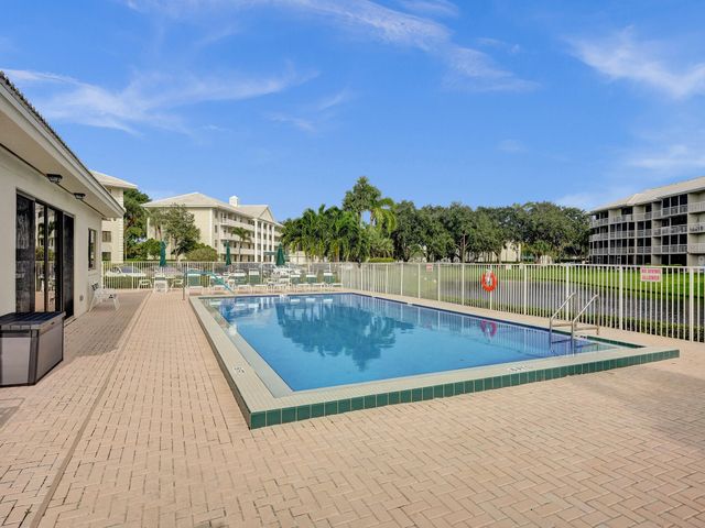 6169 BALBOA Circle 306, Boca Raton, FL 33433