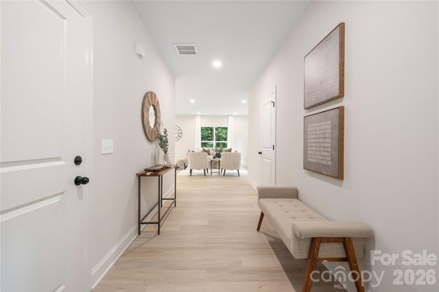 9218 Pinenoll Lane, Charlotte, NC 28215