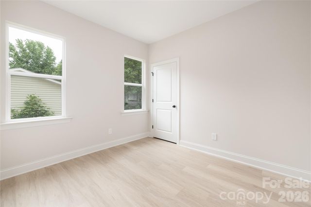 9218 Pinenoll Lane, Charlotte, NC 28215