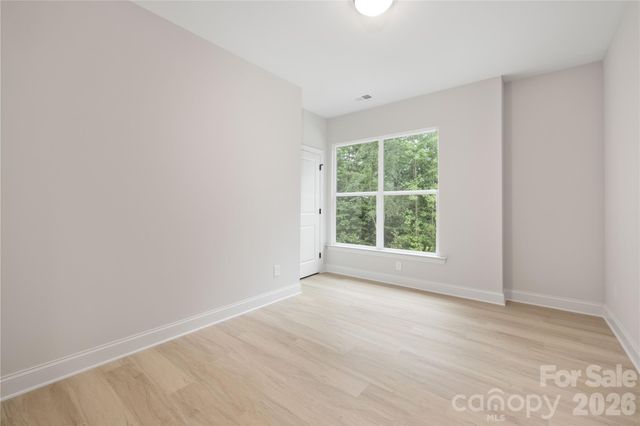 9218 Pinenoll Lane, Charlotte, NC 28215