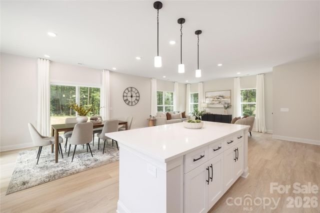 9218 Pinenoll Lane, Charlotte, NC 28215
