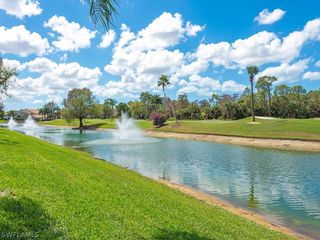 5697 Heron LN 602, Naples, FL 34110