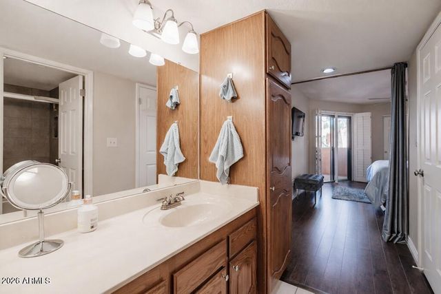 4303 E CACTUS Road 403, Phoenix, AZ 85032