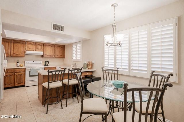 4303 E CACTUS Road 403, Phoenix, AZ 85032