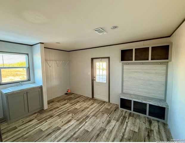 20 N Penney Lane, Knippa, TX 78870