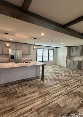 20 N Penney Lane, Knippa, TX 78870