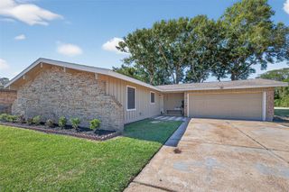 4526 N Heron Drive, Seabrook, TX 77586