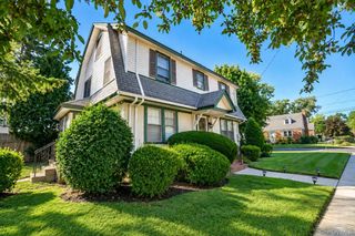 676 6th Avenue, New Hyde Park, NY 11040