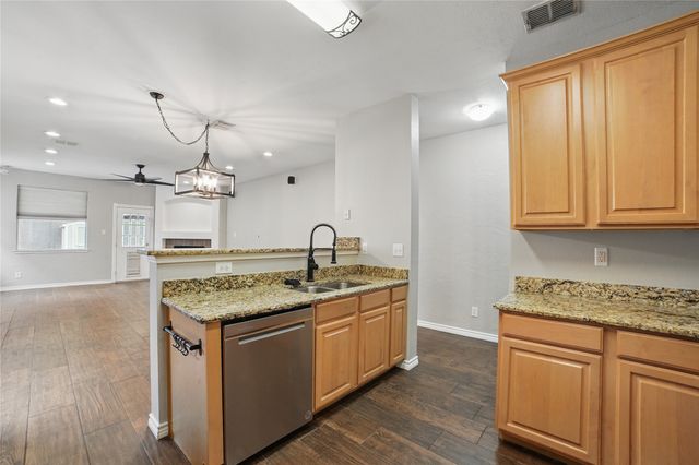 10609 Lansdowne Lane, Rowlett, TX 75089