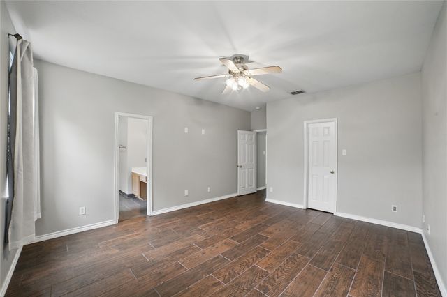 10609 Lansdowne Lane, Rowlett, TX 75089