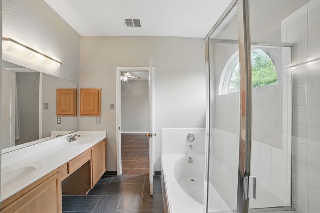 10609 Lansdowne Lane, Rowlett, TX 75089