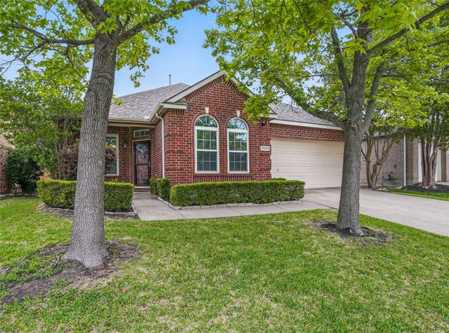 10609 Lansdowne Lane, Rowlett, TX 75089