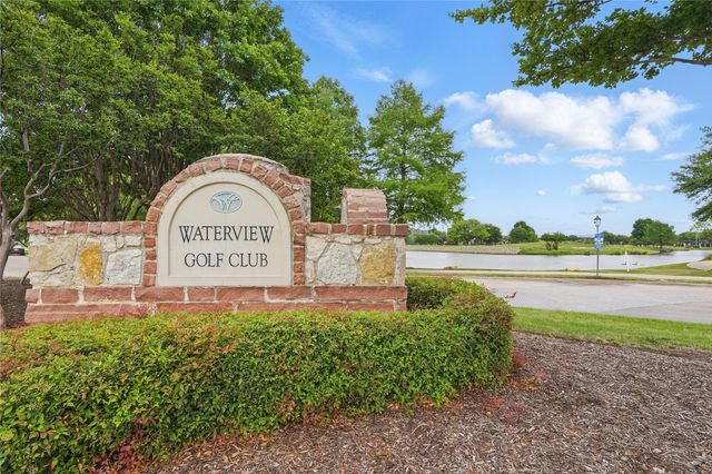 10609 Lansdowne Lane, Rowlett, TX 75089