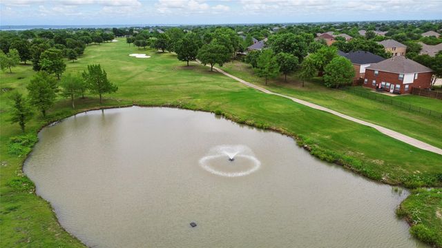 10609 Lansdowne Lane, Rowlett, TX 75089
