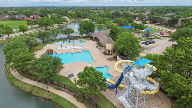 10609 Lansdowne Lane, Rowlett, TX 75089