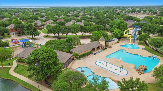 10609 Lansdowne Lane, Rowlett, TX 75089