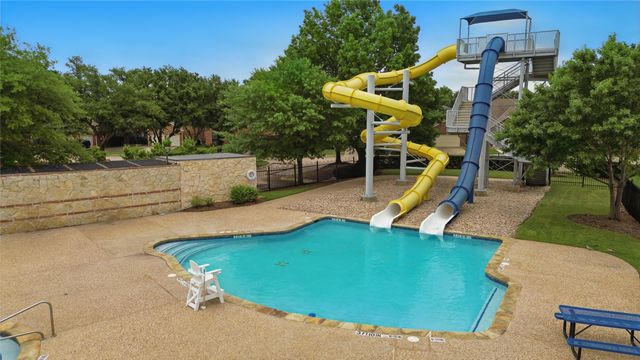 10609 Lansdowne Lane, Rowlett, TX 75089
