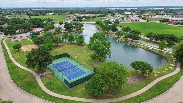 10609 Lansdowne Lane, Rowlett, TX 75089