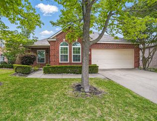 10609 Lansdowne Lane, Rowlett, TX 75089