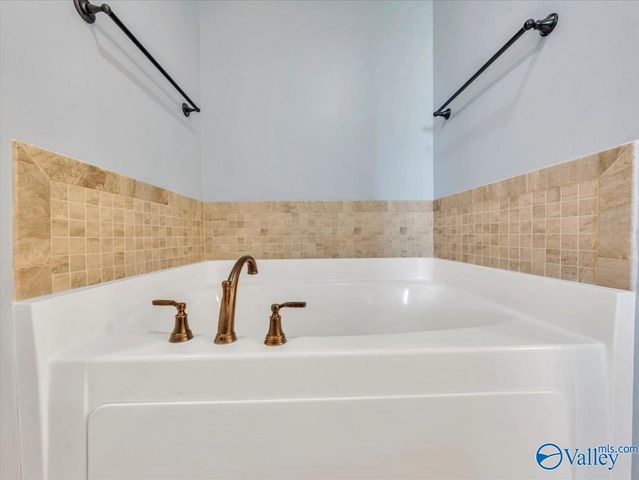 17210 Fieldway Circle, Harvest, AL 35749