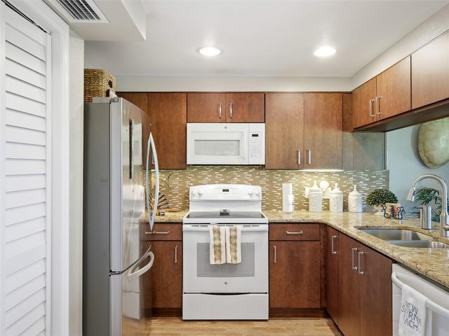 4501 S ATLANTIC AVENUE 121, New Smyrna Beach, FL 32169