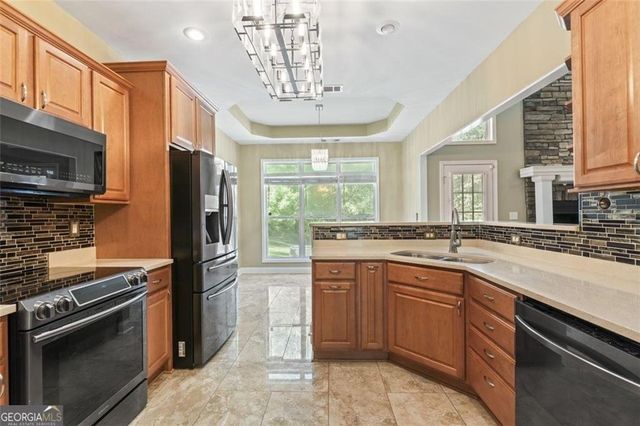 2051 E Atlanta Road E, Stockbridge, GA 30281