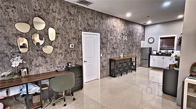 2051 E Atlanta Road E, Stockbridge, GA 30281