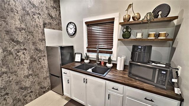 2051 E Atlanta Road E, Stockbridge, GA 30281