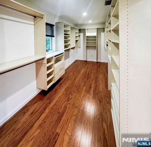 14 Cedar Street, Cresskill, NJ 07626