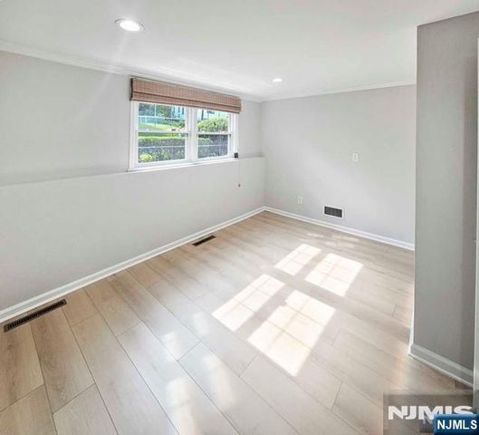 14 Cedar Street, Cresskill, NJ 07626
