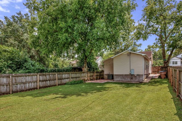 5812 Leslie Ave, Nashville, TN 37209