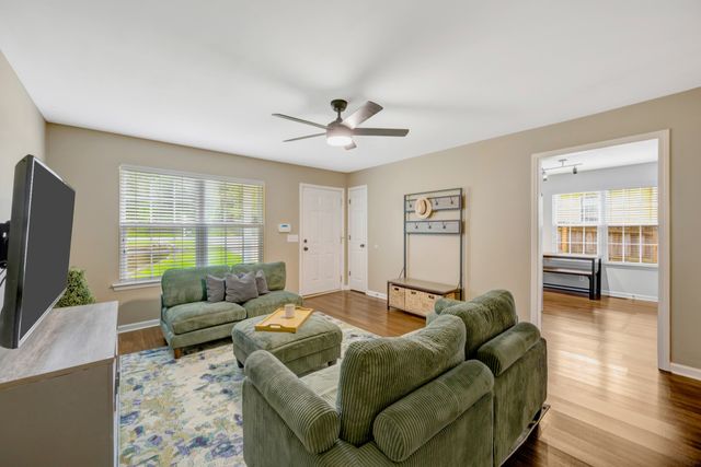 5812 Leslie Ave, Nashville, TN 37209