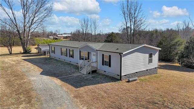 3260 Brownwood Drive, Climax, NC 27233