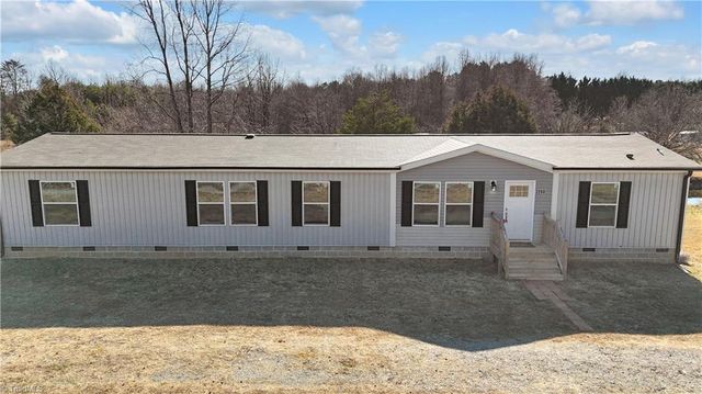 3260 Brownwood Drive, Climax, NC 27233