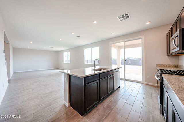 19165 N Los Gabrieles Way, Maricopa, AZ 85138