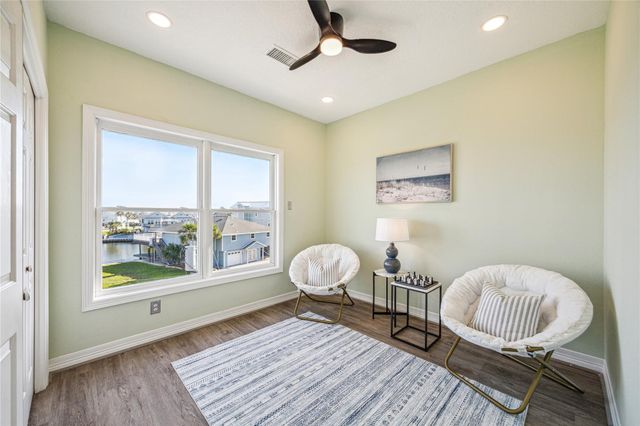 1322 Outrigger, Tiki Island, TX 77554