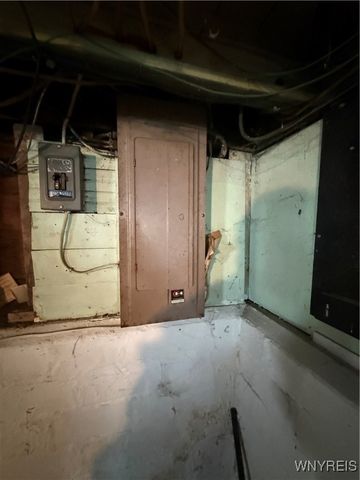 445 Shirley Avenue, Buffalo, NY 14215