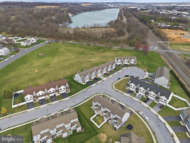 118 BRAEBURN WAY, Palmyra, PA 17078