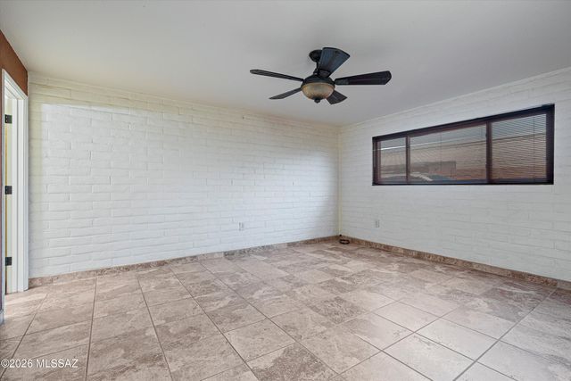 9327 E Hermosa Hills Drive, Tucson, AZ 85710