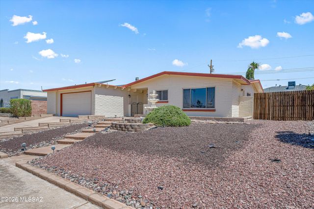9327 E Hermosa Hills Drive, Tucson, AZ 85710